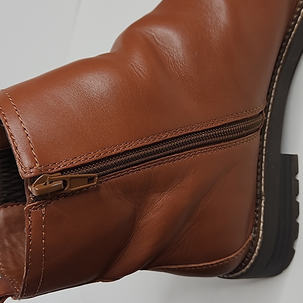 Lands' End Women's Side Zip Lug Sole Brown Chelsea Boot Size 9D (Wide) - Picture 7 of 11